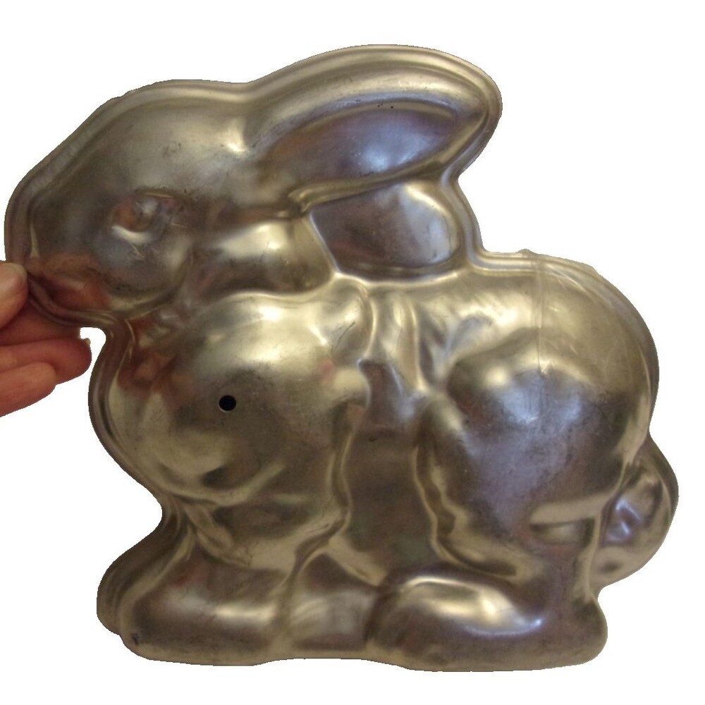 Two Piece Bunny Rabbit Aluminum Cake Pan Baking Mold Vintage - Picture 7 of 7